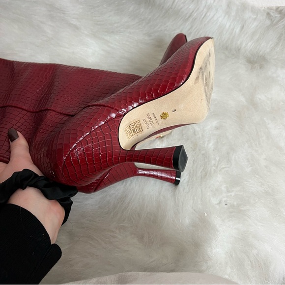 Stuart Weitzman Parton Red Croc Snakeskin Leather Tall Heel Boots - Picture 7 of 14